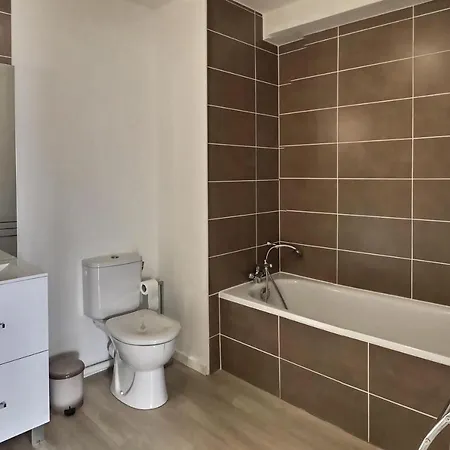 Holiday home Confortable Pavillon Climatise A 500m De La Serignan