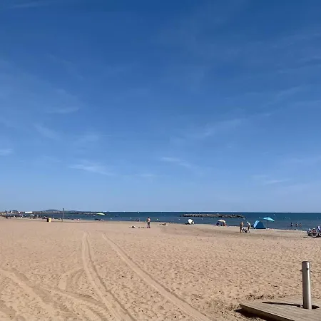 Confortable Pavillon Climatise A 500m De La